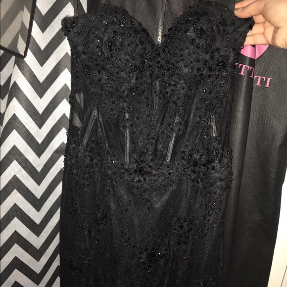 Jovani Prom Dress - Picture 4 of 7