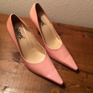 Carlos Santana pumps