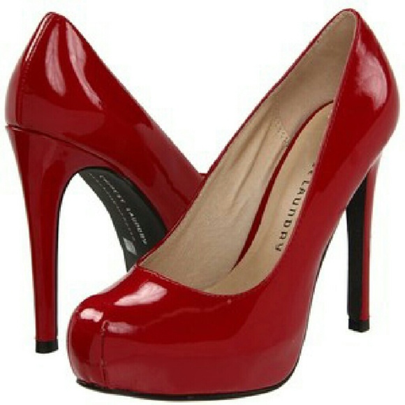 Patent red heels *LIKE NEW* - Picture 1 of 3