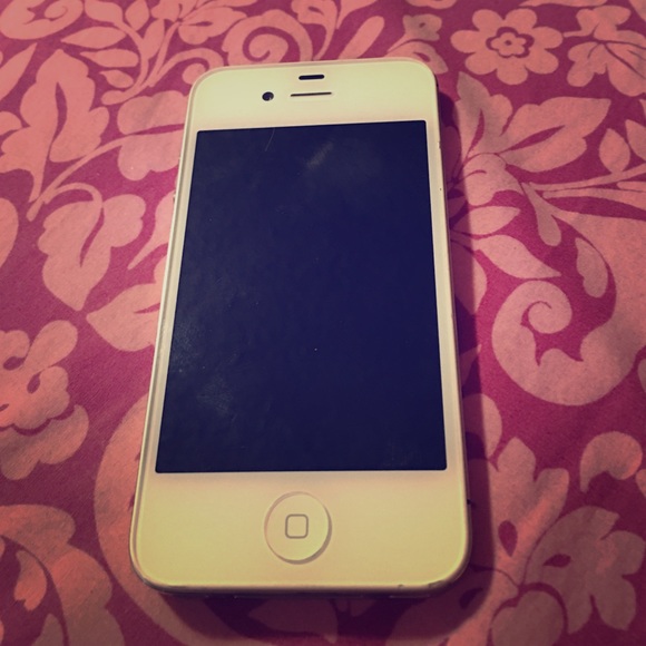 Apple iPhone 4s + Accessories