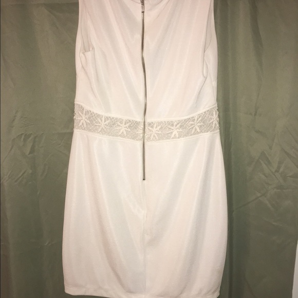 Bisou Bisou White Dress - Picture 3 of 4