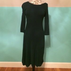 Dark green 3/4 sleeve sweater dress