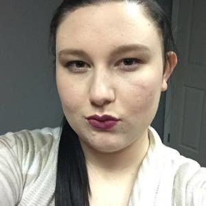 Meet your Posher, Hayley