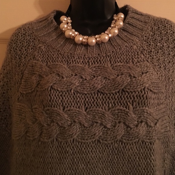 Loft sweater - Picture 2 of 2