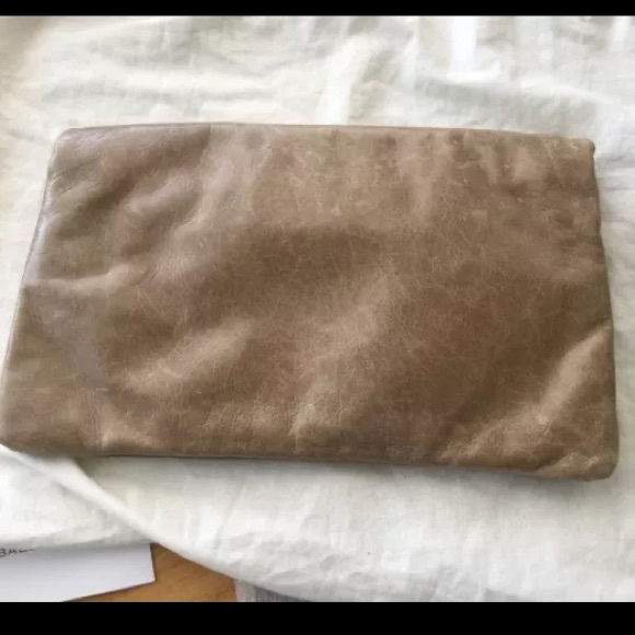Authentic BALENCIAGA Agneau Giant Envelope Clutch - Picture 3 of 8