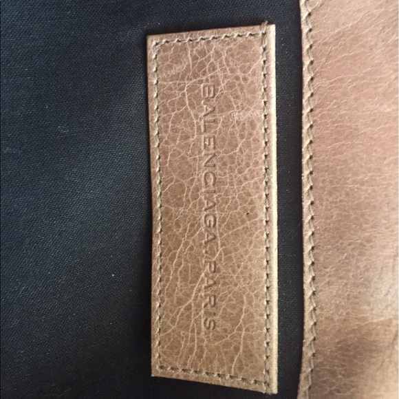 Authentic BALENCIAGA Agneau Giant Envelope Clutch - Picture 7 of 8