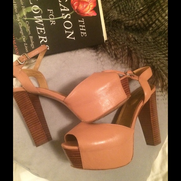 See by Chloe Shoes - 💐VGPO See By Chloe Pink Leather Platforms 38.5 /8