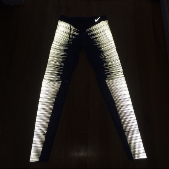ON HOLD... Nike flash leggings
