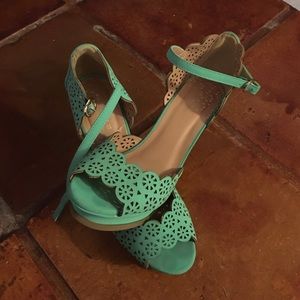 Glaze Strappy Mint Peeptoe Heels