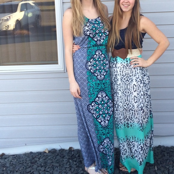 Sold - Picture 3 of 3