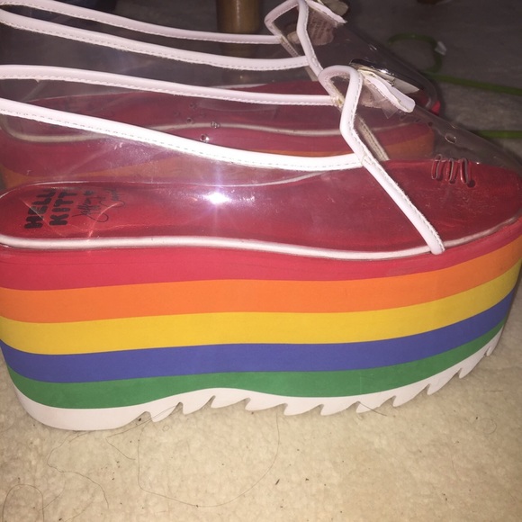 Jeffrey Campbell x Hello Kitty: HiHello! - Picture 1 of 4