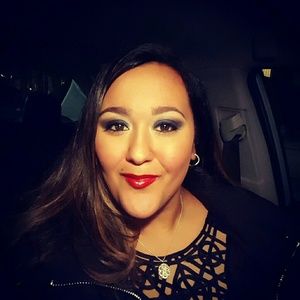 Meet your Posher, Roslyn