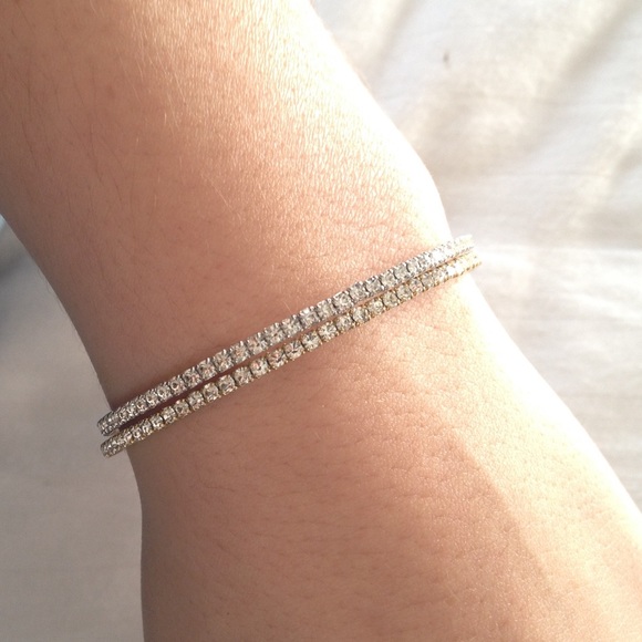 Gorgeous diamond bracelets