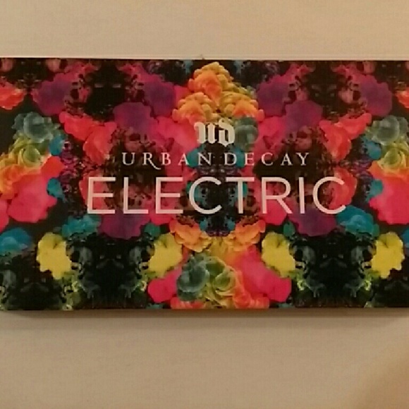 Urban Decay Other - Urban Decay Electric Palette