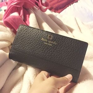 Black Kate spade wallet