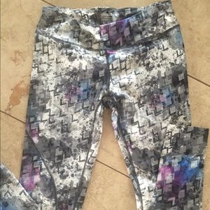 Adorable and very comfortable fleece lined🌺