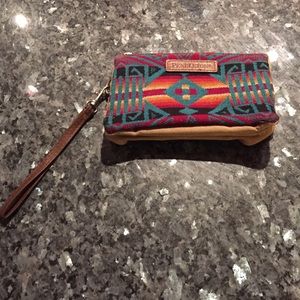 Pendleton Clutch