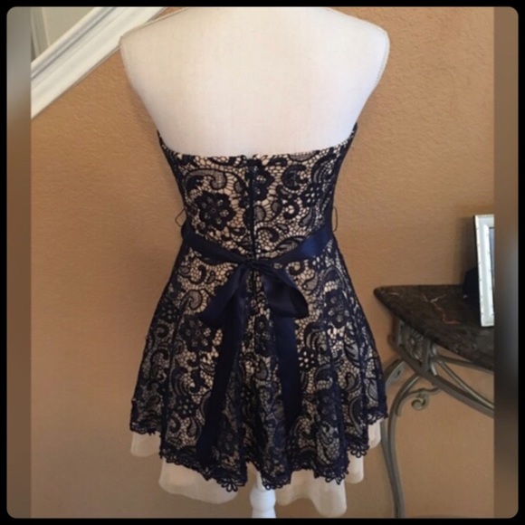 ✨👗GORGEOUS CINDERELLA DRESS✨ - Picture 4 of 6