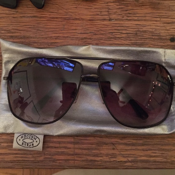 Steve Madden sunglasses