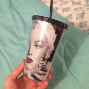 Marilyn Monroe plastic cup