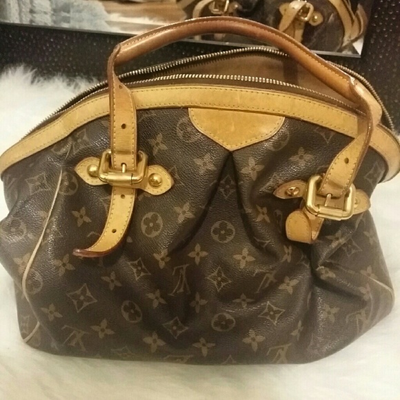 AUTHENTIC LOUIS VUITTON