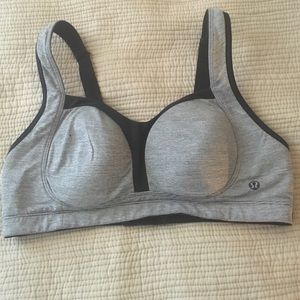LuLu Lemon sports Bra