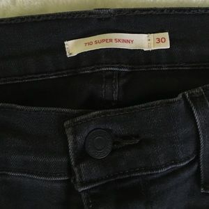 LEVIS 710 SUPER SKINNY