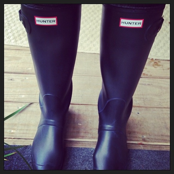 Hunter Shoes - Matte Black Tall Hunter