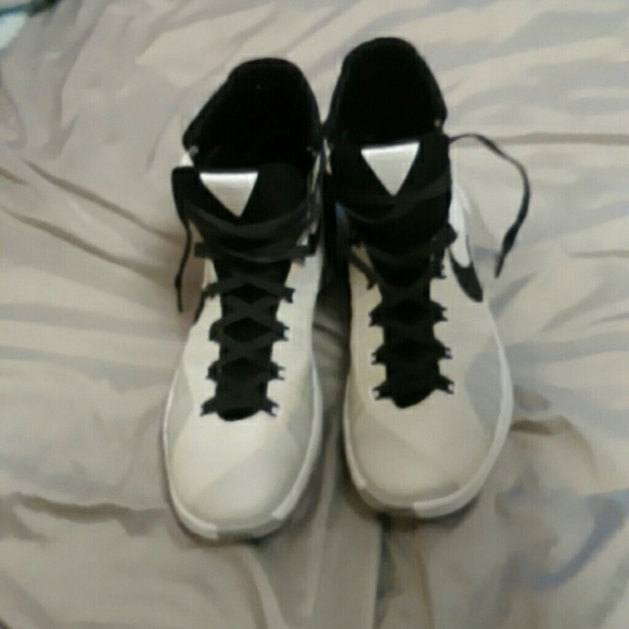 2015 Nike hyperdunks - Picture 4 of 4