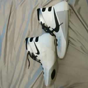 2015 Nike hyperdunks