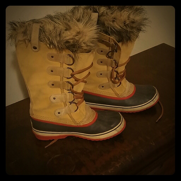 SOREL Joan of Artic women size 9