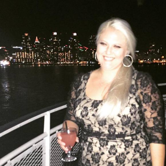 Meet your Posher, Diana - Picture 2 of 2