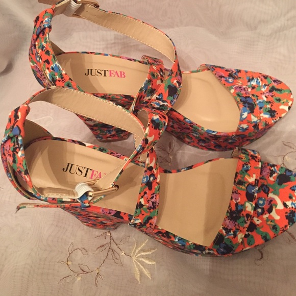JustFab Brand Floral Wedge Sandles - Picture 3 of 4