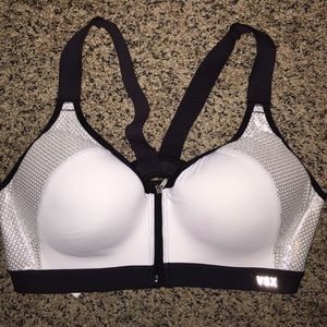 Victoria's Secret "incredible front close bra"