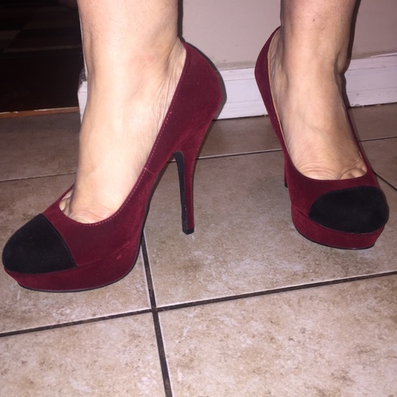 Gorgeous velvet dark red and black stilettos!