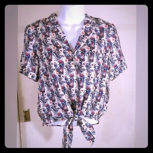Tropical Macaw Floral Print Crop Shirt