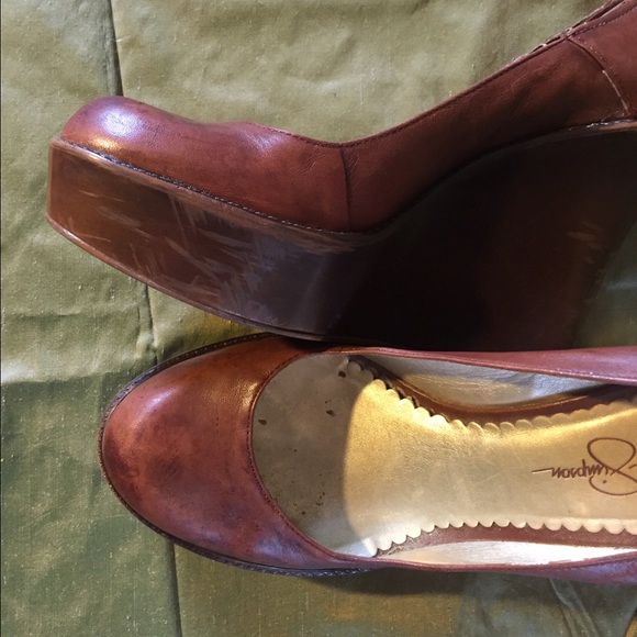 Cute brown wedge shoe - Picture 3 of 4