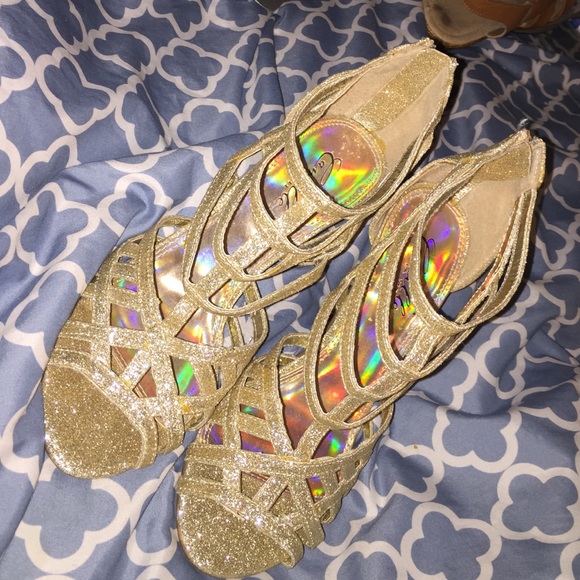 Camille La Vie gold heels