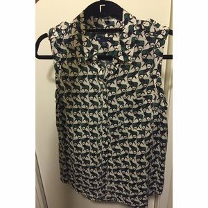 GAP sleeveless button-up with elephant print