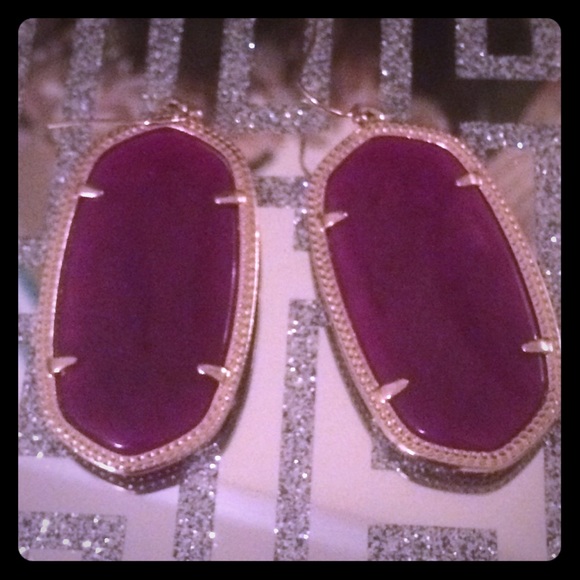 Brand new purple Kendra Scott earrings 💜💜