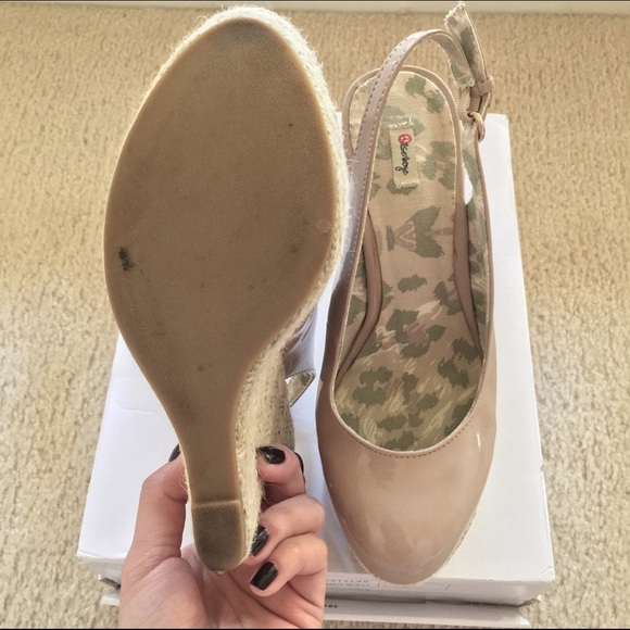 Olsenboye Wedges Size 7 in Blush - Picture 3 of 3