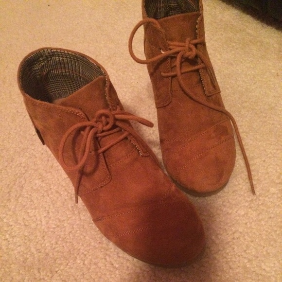 Brown wedges