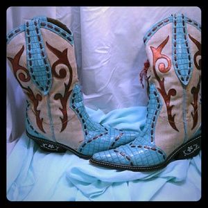 👢💵COWBOY BOOTS 🌻