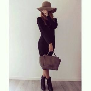 Meet your Posher, Ana-maria