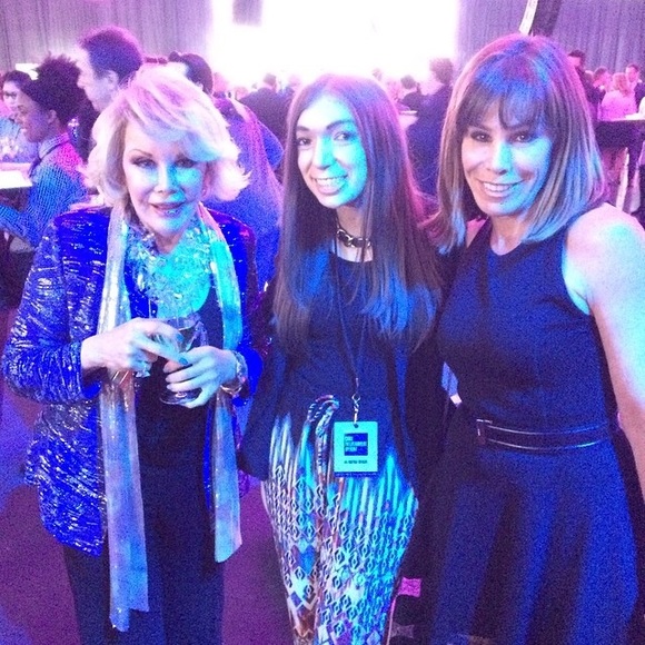 Meet your Posher, Lori - Picture 2 of 4