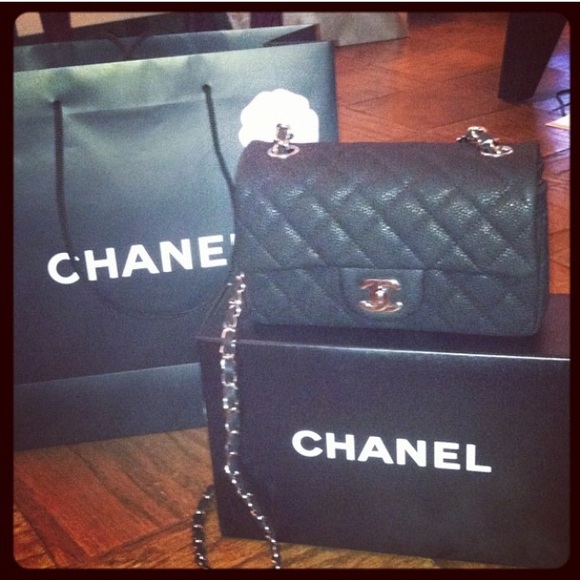 Meet your Posher, Lori - Picture 3 of 4