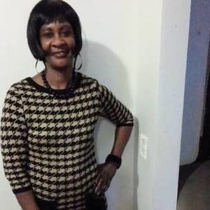 Meet your Posher, Dee dee