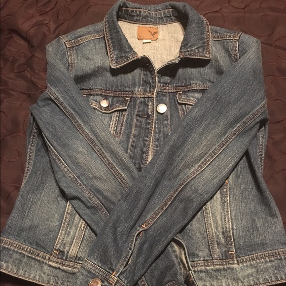 Denim jacket - Picture 2 of 3
