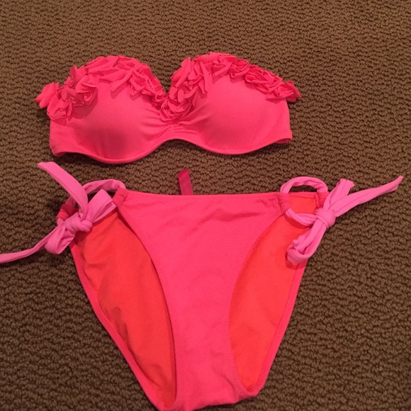 Swim suit