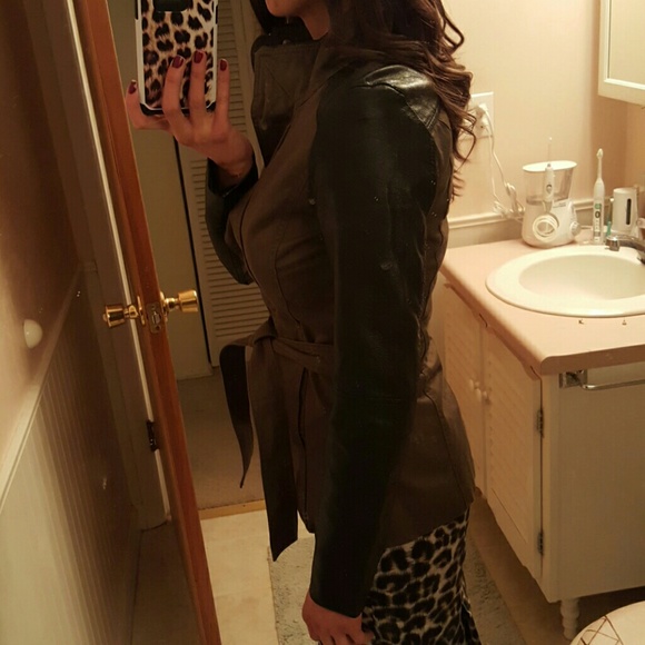 Coat w leather sleeves - Picture 3 of 4